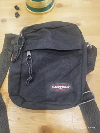 Bolso Eastpak Negro Hombre