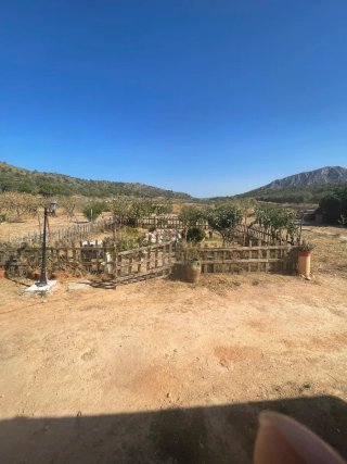 Se alquila campo para pasar el día, cumpleaños...
