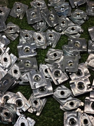 125 Piezas Placas roscadas Hilti MM-S galvanizada