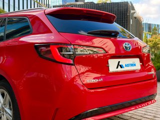 Toyota Corolla 1.8 125H BUSINESS E-CVT TOU SPORT