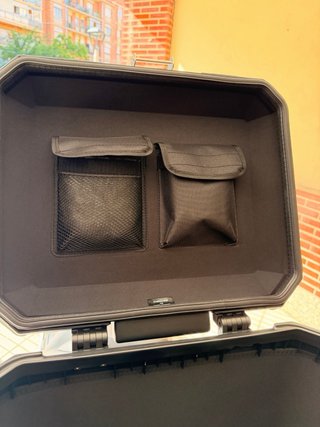 Baúl Top Case Zontes 368G Negro/Plata