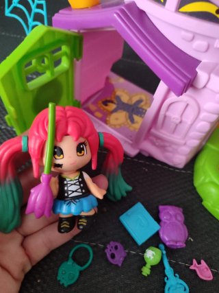 Casa Bruja Juguete con Muñeca y Accesorios