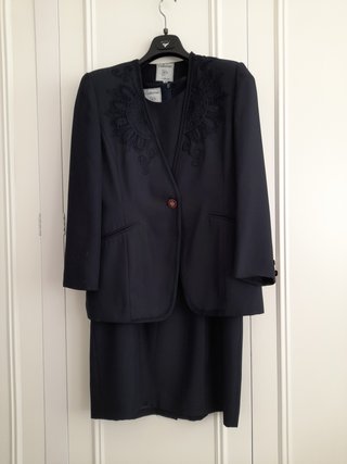Traje Cabotine- chaqueta con bordado y vestido