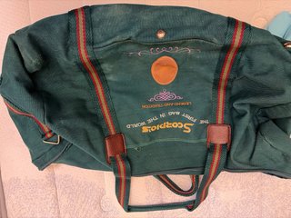 Bolsos de viaje vintage negros y verdes