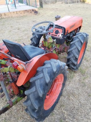 Tractor Agria 8900