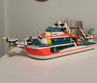 Barco Lego con accesorios