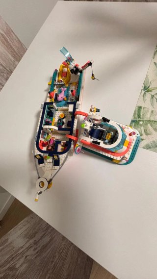 Barco Lego con accesorios