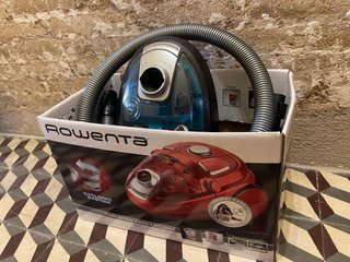 Aspiradora Rowenta Compacteo Ergo Cyclonic