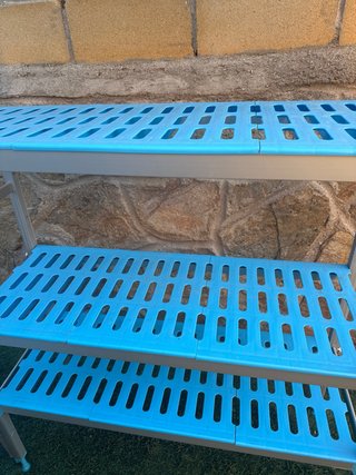 Estantería modular aluminio y plástico
