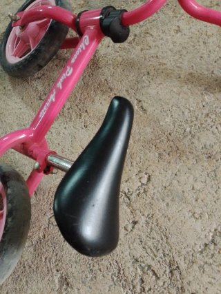 Bicicleta de equilibrio Chicco rosa