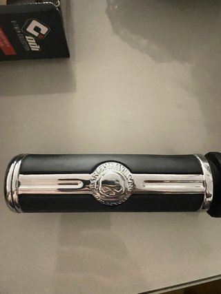 Puños Harley Davidson Willy G Skull Softail M8
