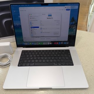 MacBook Pro 16 M4 Pro