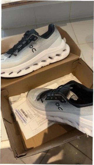 On Cloudmonster Negro Blanco EU44