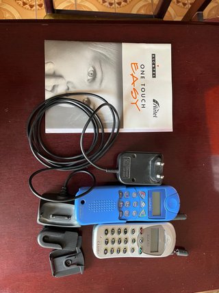 Móvil Alcatel One Touch Easy+ otro de regalo