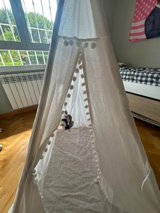 Tienda tipi infantil con cortinas