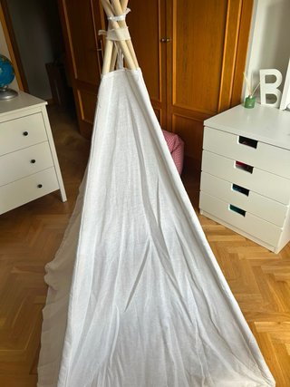 Tienda tipi infantil con cortinas