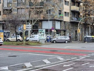 Local comercial en venta en Creu de Barberà en Sabadell
