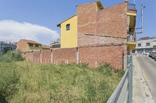 Terreno en venta en Centre - Col.legis Nous - Riera Seca en Mollet del Vallès