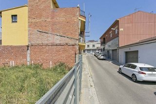 Terreno en venta en Centre - Col.legis Nous - Riera Seca en Mollet del Vallès