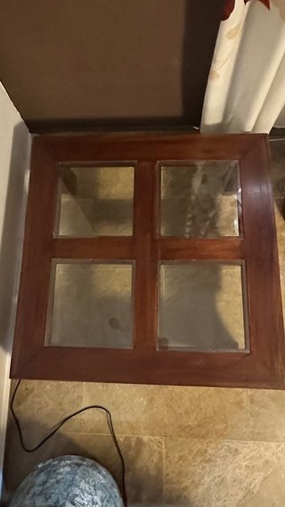 Mesa de centro madera maciza y sobre de cristal