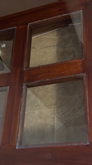 Mesa de centro madera maciza y sobre de cristal