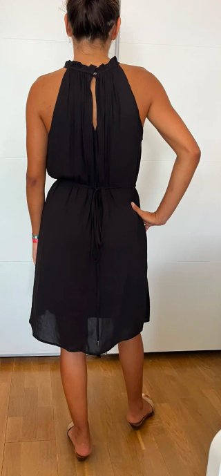 Vestido negro estilo Halter