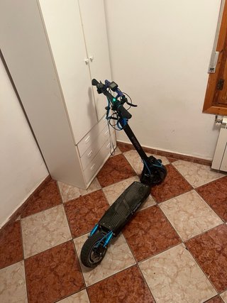 Se vende patinete samrtgyro o se cambia por patin