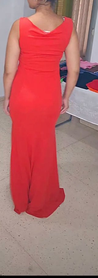 Vestido de fiesta color coral