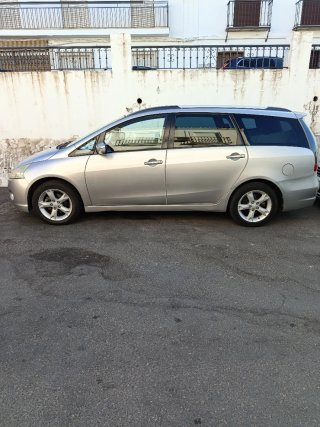Mitsubishi Grandis 2010 2.0 144 caballo