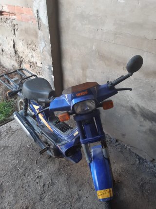 Derbi Variant Azul