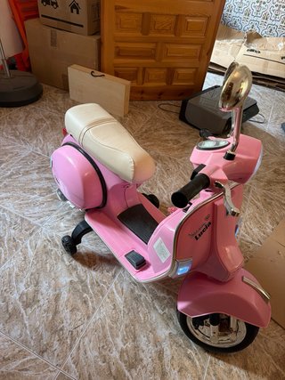 Vespa Eléctrica Infantil Rosa