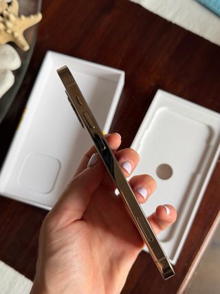 iPhone 12 Pro Dorado