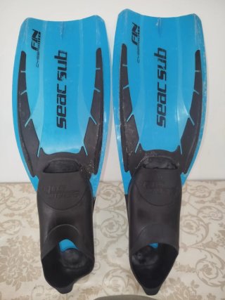 Aletas de buceo Seac Sub y Fure