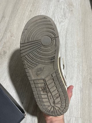 Nike Air Jordan 1 Travis Scott Marrón