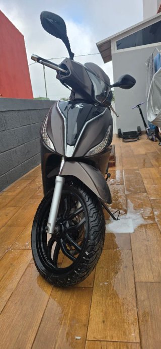 Kymco People S 125cc Scooter