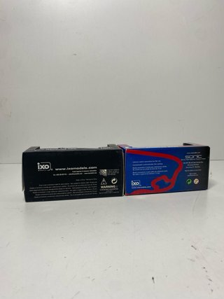 : Lote 2 Coches Escala 1:43 Audi R15 TDI IXO