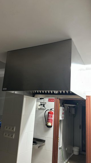 Campana extractora 1.1 x 1 x 0.75
