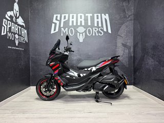 Aprilia SR GT Replica 125 ABS Negra/Roja