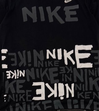 Camiseta Nike Estampada Negra