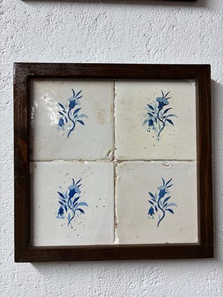 Rajola catalana antiga decorada