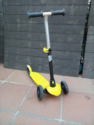 Patinete Oxelo 3 Ruedas Amarillo