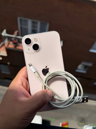 iPhone 13 Rosa