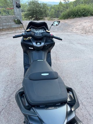 Yamaha TMAX 530 Iron Max Maxi Scooter
