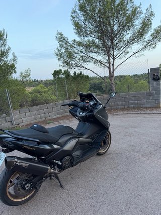 Yamaha TMAX 530 Iron Max Maxi Scooter
