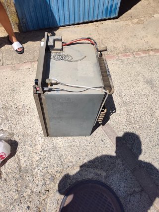 Nevera trivalente Electrolux