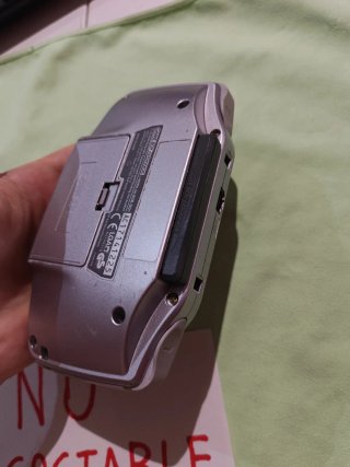 Nintendo Game Boy Advance Plata muy buen estado