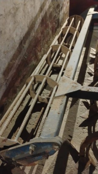 Chisel Agromet 9 brazos con rodillo
