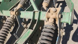 Chisel Agromet 9 brazos con rodillo