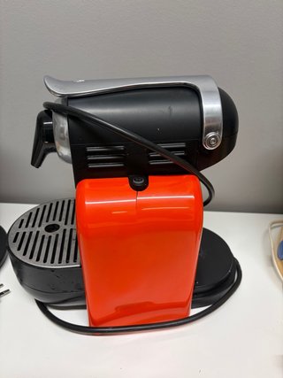 Cafetera Nespresso DeLonghi Vermells/Negra