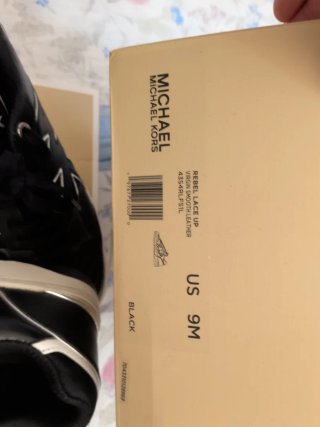 Zapatillas Michael Kors Negras y Blancas